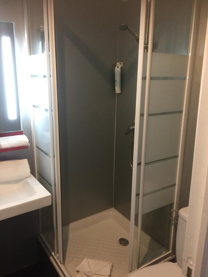 Enzo Hotels Trappes By Kyriad Direct Eksteriør billede