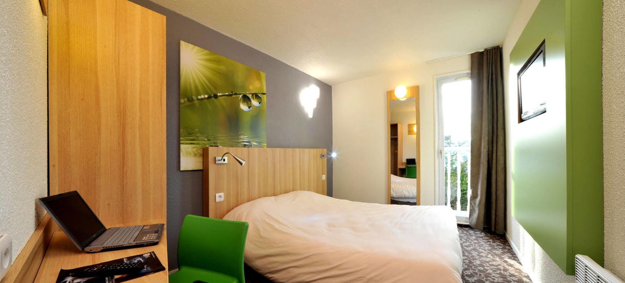 Enzo Hotels Trappes By Kyriad Direct Eksteriør billede